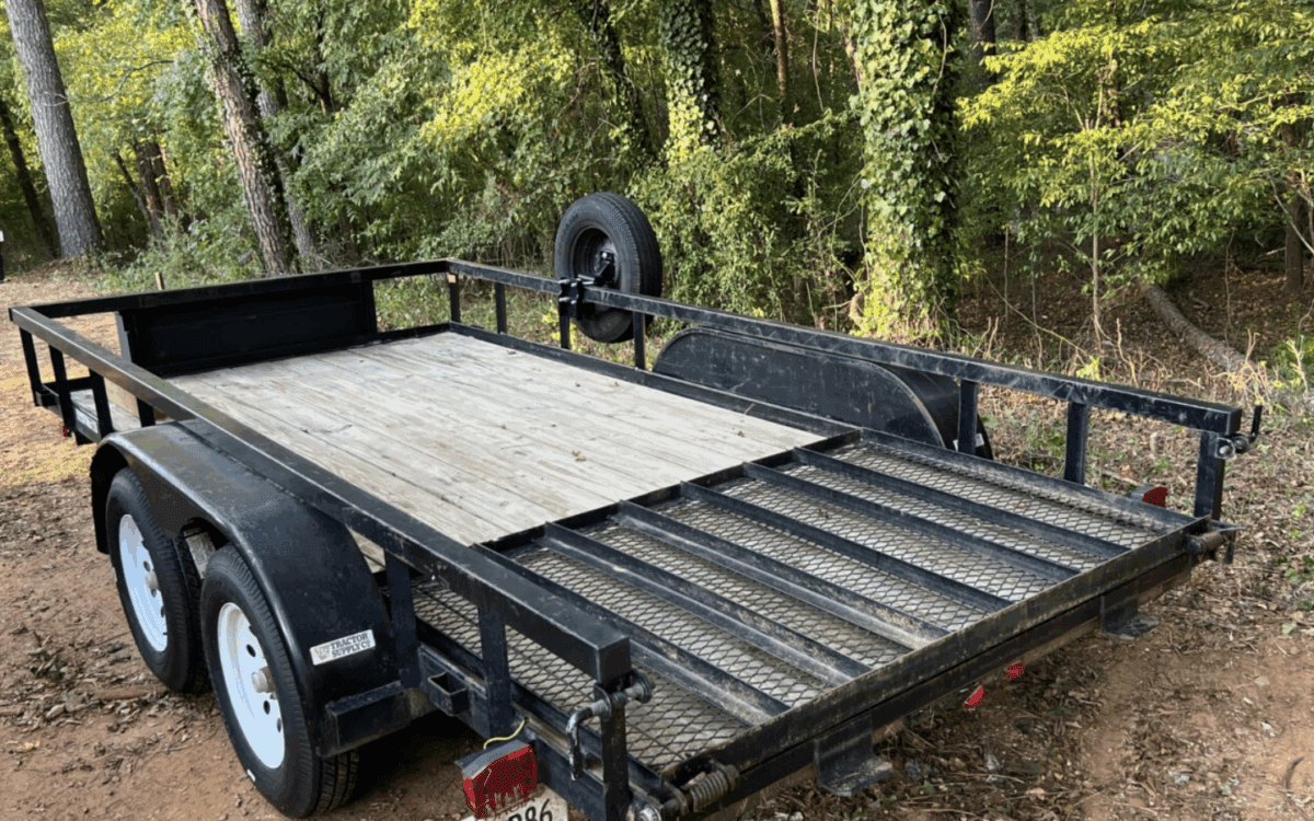 Common Utility Trailer Issues and Easy Fixes for Hosts
